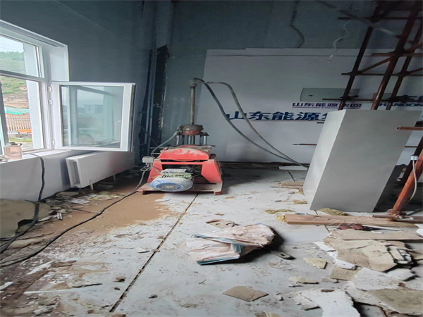 墨玉地基基础下沉墙体裂缝加固注浆顶升施工